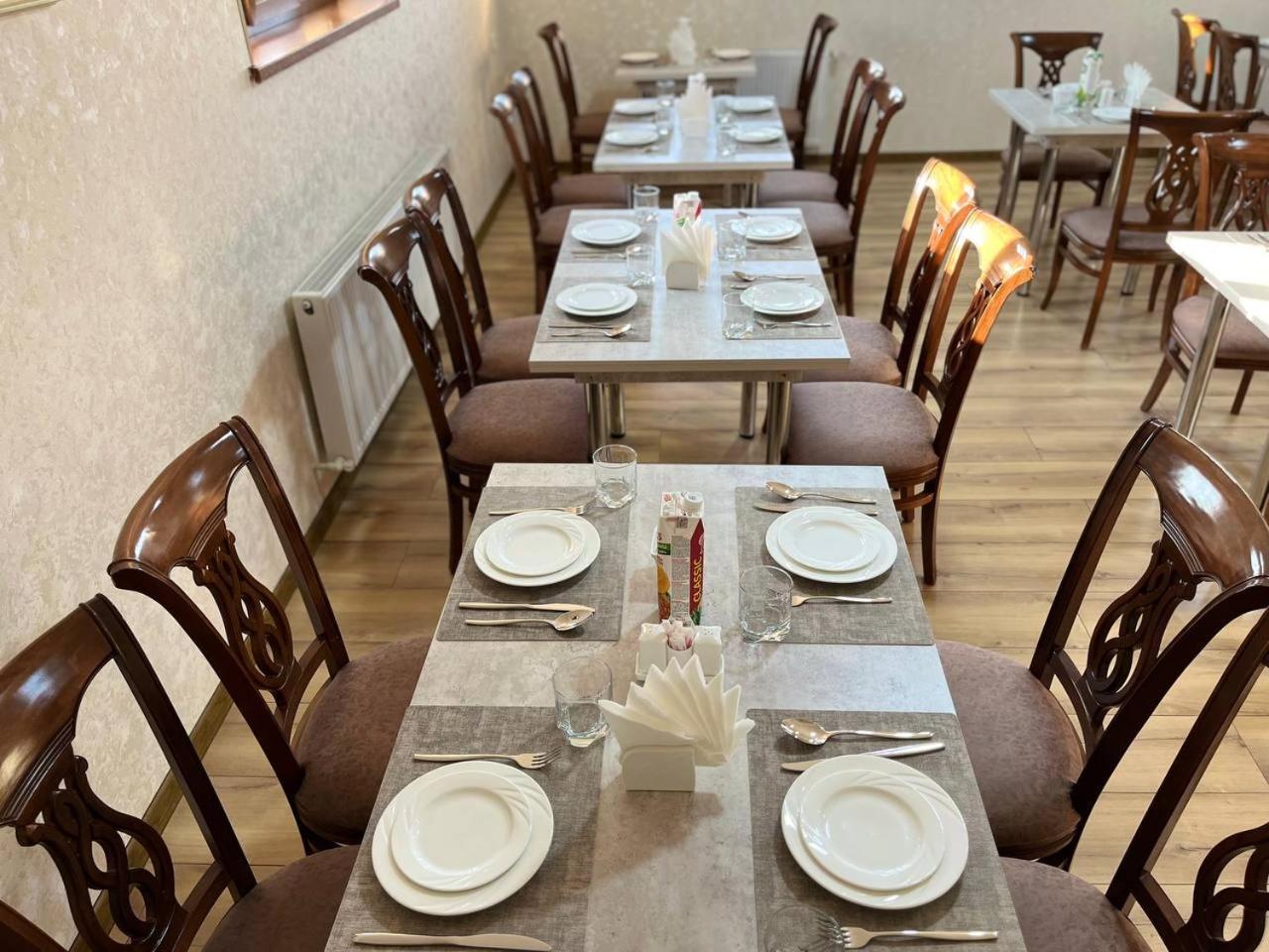 Aks Hotel Ташкент Екстериор снимка